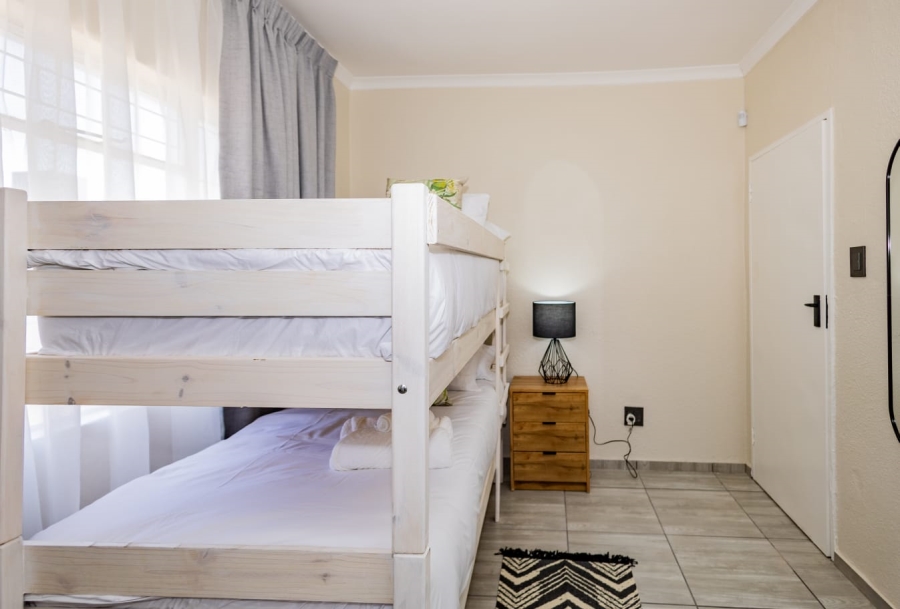 To Let 3 Bedroom Property for Rent in Protea Heights Western Cape